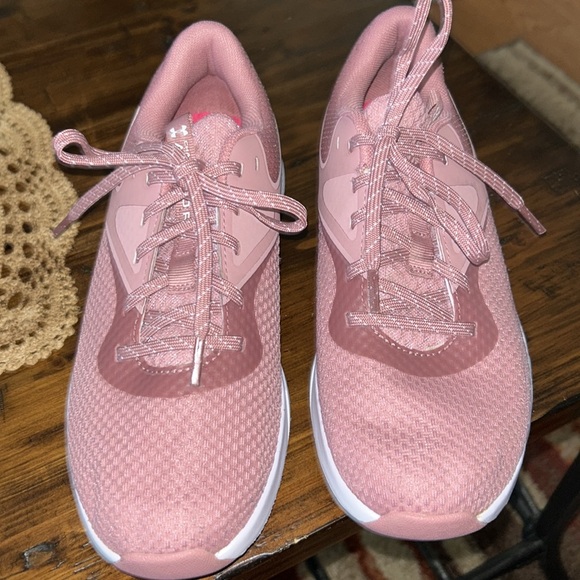 Under Armour Sneakers - Picture 3 of 6